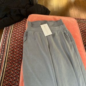 New athleta seasoft pantalon wide leg pant